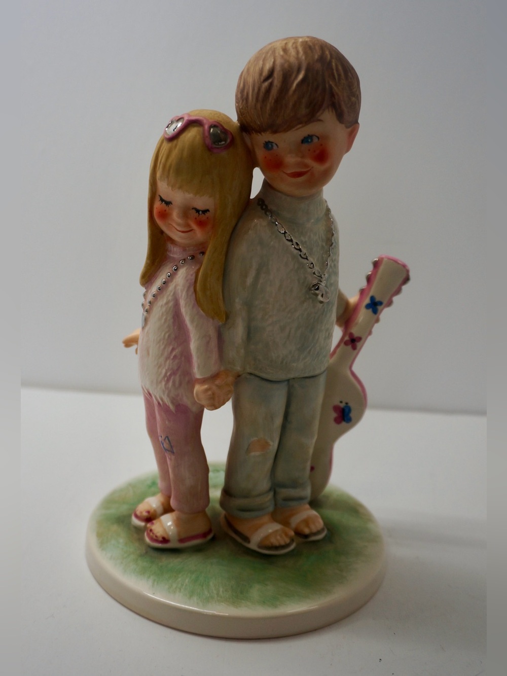 Goebel Charlot Byj "Puppy Love" Figurine - BYJ 64 W. Germany 1970
